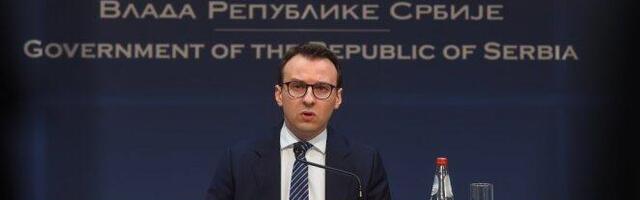 NAROD NA KiM ŽELJNO IŠČEKUJE DA VIDI PREDSEDNICU VLADE SRBIJE!