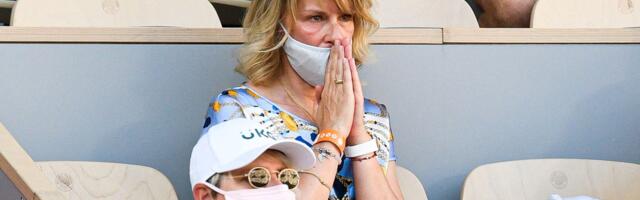 "Udarila glavu u radijator i pala bez svesti, mi smo plakali": Novak se prisetio potresnih scena iz detinjstva