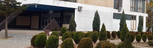 Otac tvrdi da je vršnjačko nasilje nad njegovim sinom zataškavano danima, direktorka Trgovačke škole negira sve