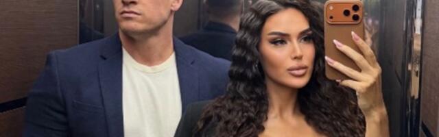 Tamara se skoro porodila, a sad u izazovnom korsetu: Grudi na izvolte, David je izveo u grad: Vilice padaju