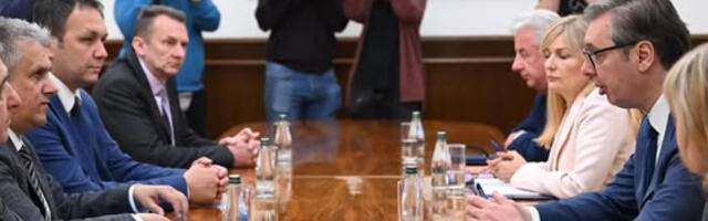 Završene konsultacije predsednika Srbije sa strankama: Vučić razgovarao s Alternativom za promene i USS