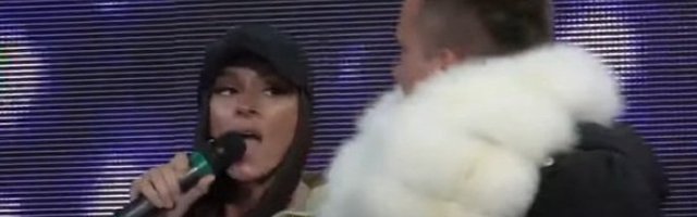 ANABELA PEVALA SVOJU PESMU NA PLEJBEK! Šok - Luna prevrće očima! Marko je OCENJIVAO - ne podnose se, a evo šta joj je REKAO (VIDEO)
