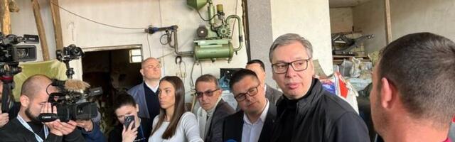 VUČIĆ OBIŠAO GAZDINSTVO STANKOVIĆ U LEBANU Građani tražili školu, on im poručio: "Će da gradimo ovo, razumeo sam vas" (FOTO/VIDEO)