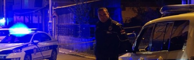 JOŠ JEDAN NAPAD NA SRPSKE POLICAJCE: Grupa mladića u Valjevu nasrnula na čuvare reda ispred kafića