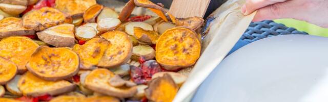 Složenac od dvaput pečenog krompira: Savršen porodični obrok koji vole i deca i odrasli, gotov za sat vremena