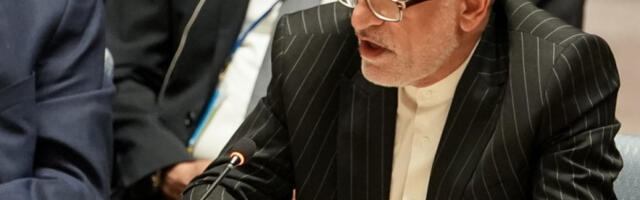 Нећемо затварати Ормуски мореуз, али морамо да се бранимо