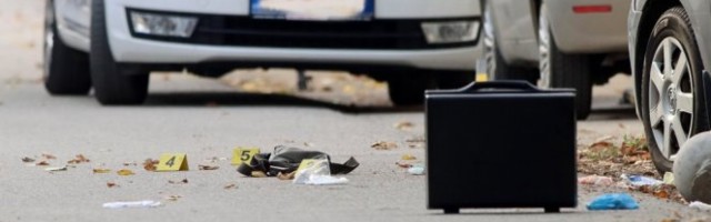 BRUTALNA SAČEKUŠA KOD CRKVE U KRAGUJEVCU Malog Kiću udarali palicom i sekirom i izboli nožem, TEŠKO POVREĐEN SMEŠTEN U BOLNICU