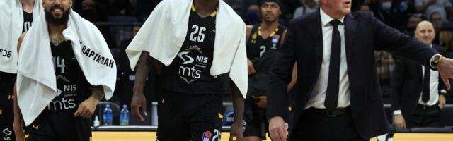 Poteškoće na putovanju: Partizan morao da sleti u Izmir
