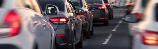 Kolaps na auto-putu: Vozila mile 10 kilometara (FOTO)