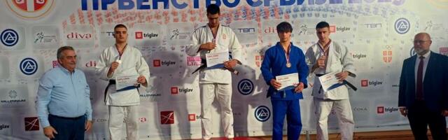 Pet medalja za Džudo klub “Leskovac” na državnom i regionalnom prvenstvu