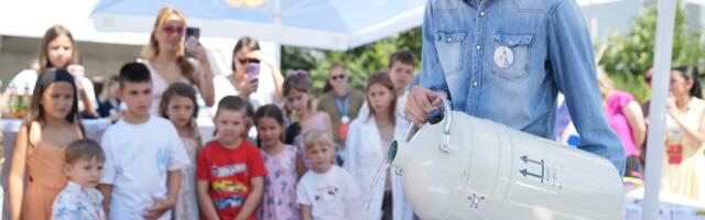 Uspešan početak Dečijeg naučnog karavana: Otvorena laboratorija na Lidl parkingu oduševila mališane u Beogradu