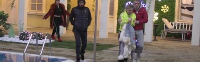 (VIDEO) ŠOK! POKUŠALA DA POBEGNE IZ ZADRUGE! Zadrugarka JECALA na sav glas, zadrugari potrčali u apartman Miljane Kulić da spreče HAOS!