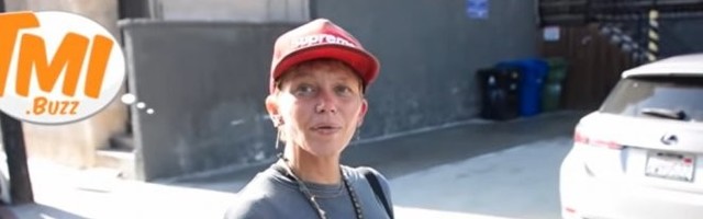 BILA JE NEVIĐENA RIBA, A DANAS KOPA PO KANTAMA ZA ĐUBRE! Ostala je BEZ ZUBA - strmoglavi pad nakon razvoda glumice iz ČUVENE SERIJE /VIDEO/FOTO/