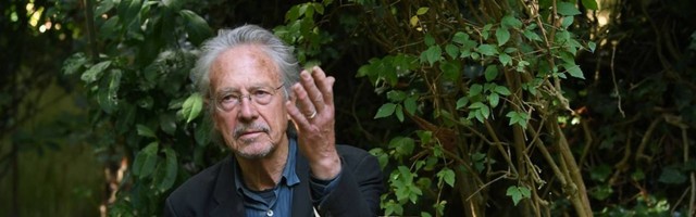 Radio Slobodna Evropa: Handke će posetiti R. Srpsku, to znači da negira genocid
