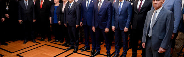 Prijem povodom Dana Rusije: Grupni portret sa Bocan-Harčenkom