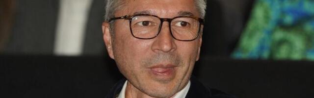 OVO JE ŽENA DEKIJA PANTELIĆA: Deceniju mlađa od čuvenog voditelja, a lepa ko LUTKA! (FOTO)