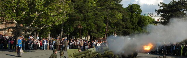 Počasna paljba sa niške Tvrđave povodom Dana državnosti