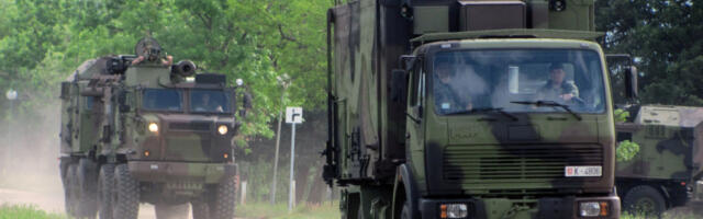 15 HITACA NA VOJSKU SRBIJE! Albanci u maskirnim uniformama otvorili vatru, pogođen pas!