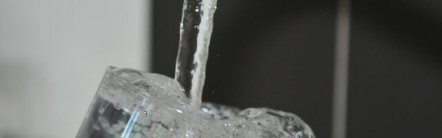 Proizvođači flaširane vode u Srbiji žale se na visoke naknade