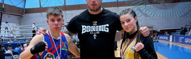 Bokseri „Manče“ Viktorija Jović i Dušan Stojković zlatni u Trsteniku