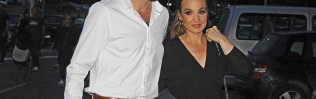 JELENA TOMAŠEVIĆ JE PRVO ODBILA OVAJ HIT ZBOG BOSILJČIĆA, PA GA IPAK KASNIJE SNIMILA: Pevačica nakon raskida sa glumcem bila vrlo jasna: Neću da budem jadnica!