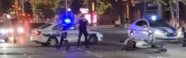 Oboren motociklista kod Crkve svetog Marka! Obustavljen saobraćaj (VIDEO)