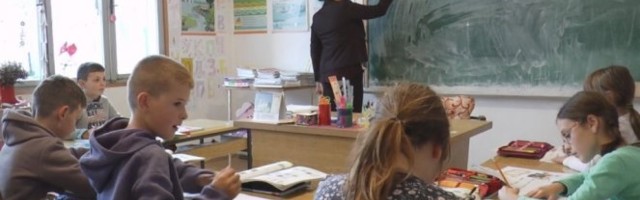 EVO KAKO ĆE IZGLEDATI NOVA ŠKOLSKA GODINA! Đaci od petog do osmog razreda u klupama SVAKI DRUGI DAN!