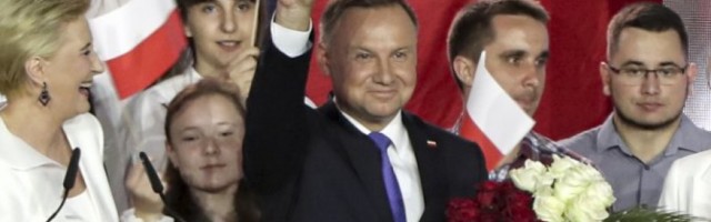 ANDŽEJ DUDA IMA KORONU: Poljski predsednik pozitivan na testovima, evo u kakvom je stanju
