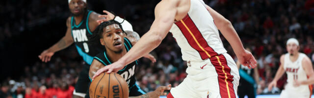 Nikola Jović eksplodirao: Srbin briljirao i razmontirao Nurkića (VIDEO)