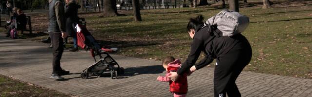 IZ BUDŽETA GRADA ISPLAĆENO 2.150.000 ZA 43 PORODILJE Lepe vesti iz Leskovca, oglasili se iz lokalne samouprave: Sve će dobiti novac, bez obzira na radni status!