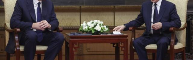 Oglasio se Kremlj o razgovoru Vučića i Putina: Evo šta su poručili