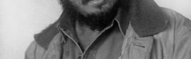 Deda mu je Fidel Kastro, a on provocira luksuznim životom i želi dogovor sa Trampom: Ko je Sandro Kastro?