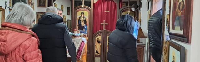 NA VELIKI PETAK VERNICI SE OKUPLJAJU KOD SVETE PETKE U VRANJU: Svake godine dolaze da se poklone svetiteljki i pomole