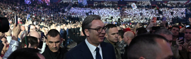 DS: Leskovčani otkazali poslušnost SNS, na mitingu u Beogradu – ni ugovorci