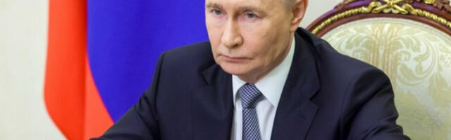 Путин разговарао телефоном са председникм УАЕ