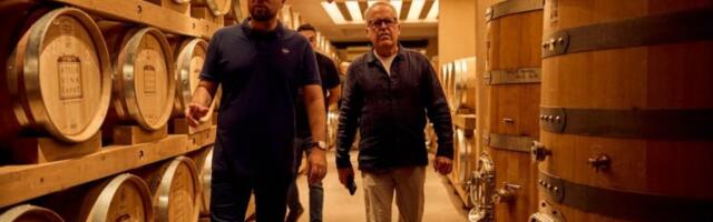 Najpoznatiji vinski kritičar Džejms Sakling u prvoj poseti našoj zemlji i Ateljeu vina Šapat