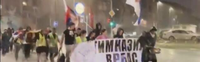 Srednjoškolci NEZAUSTAVLJIVI: Neverovatna deca prolaze kroz najveće nevreme (VIDEO)