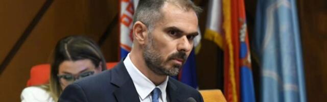 Mićin: Paljenje vozića na Trgu slobode nije slučajan incident