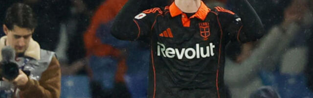 Комо после пенала елиминисао Наполи у четвртфиналу Купа Италије