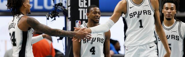 Kakav dabl-dabl Vembanjame, treći u nizu! Nacrtao vanzemaljca Jokiću na dresu, pa krenuo da dominira