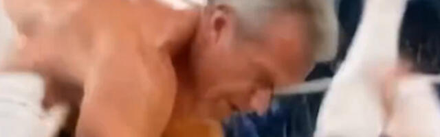 Амерички министар здравља победио хот-дог у рингу| (видео)