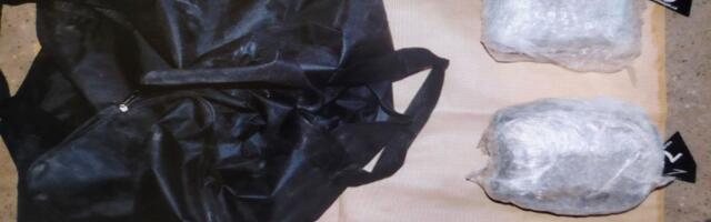 HAPŠENJE U ŠIDU: U kući mladića pronađena gomila droge spakovane u torbu! (foto)