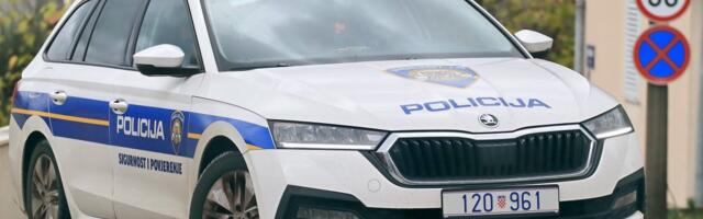 "Stepenište je puno krvi": Izboden muškarac u zgradi u prestonici, komšije u šoku - Čuo se vrisak
