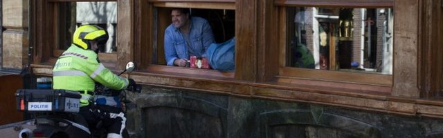 RASTE BROJ ŽRTAVA OD KORONE U HOLANDIJI! Danas 826 novozaraženih i 122 preminulih od Covid-19!