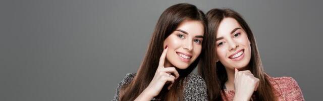 Mango sakoi od tvida koje ćete želeti da nosite svaki dan