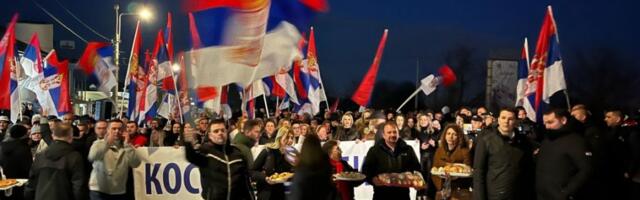 ''NOVOSTI'' SA SRBIMA SA KIM KOJI PEŠAČE DO BEOGRADA: Spektakularan doček u Kraljevu (FOTO/VIDEO)