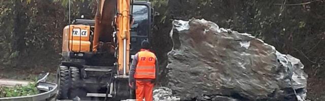 Odroni na putu prema Crnoj Travi