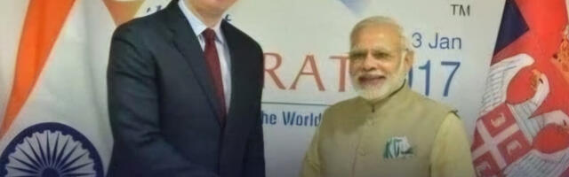 Моди објавио Вучићев текст и заједничку фотографију