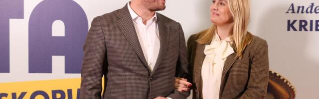 Tamara Krcunović ponovo oduševila: Održala modnu lekciju na premijeri filma "Biće novih leta" (foto)