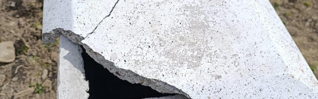 Čitaoci javljaju: Oštećena česma u dvorištu crkve u naselju Dubočica